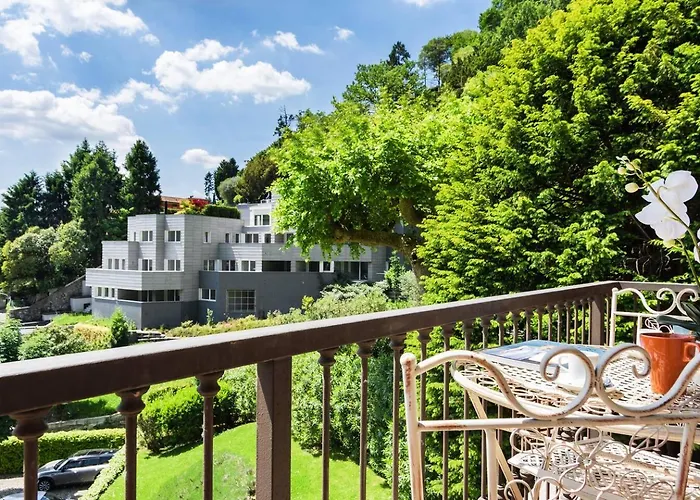 View Διαμέρισμα *